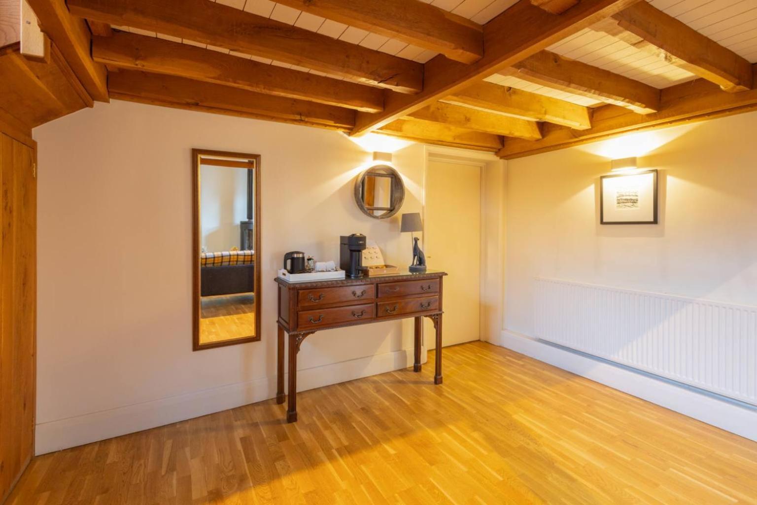 Host & Stay - The Raven Hotel Much Wenlock Room photo