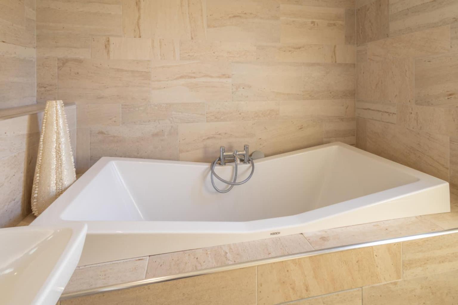 Host & Stay - The Raven Hotel Much Wenlock Room photo
