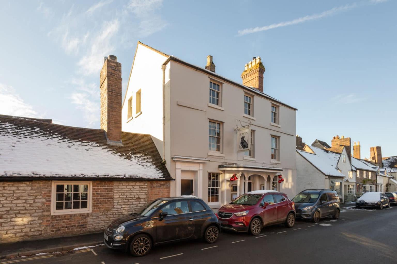 Host & Stay - The Raven Hotel Much Wenlock Room photo