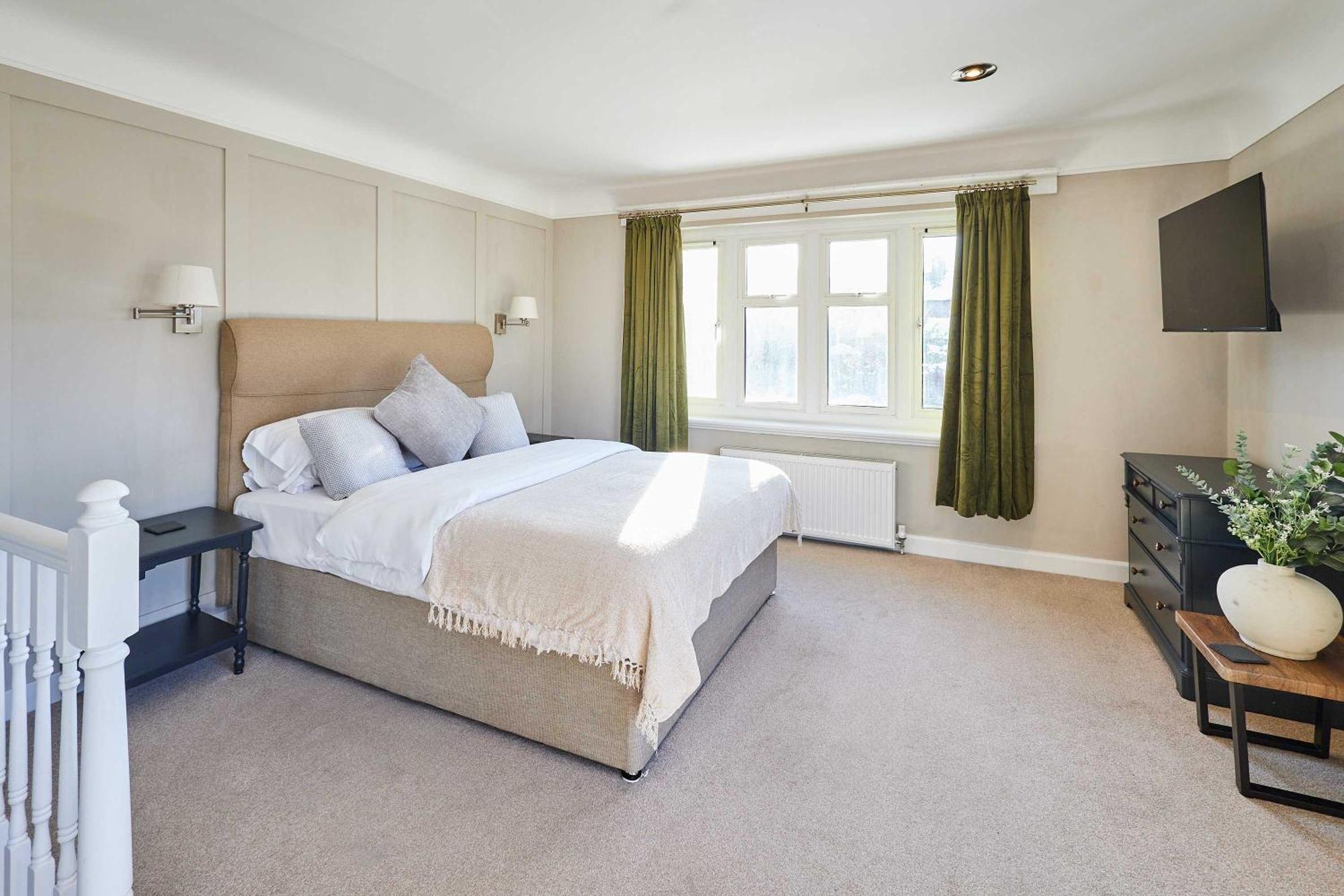 Host & Stay - The Raven Hotel Much Wenlock Room photo