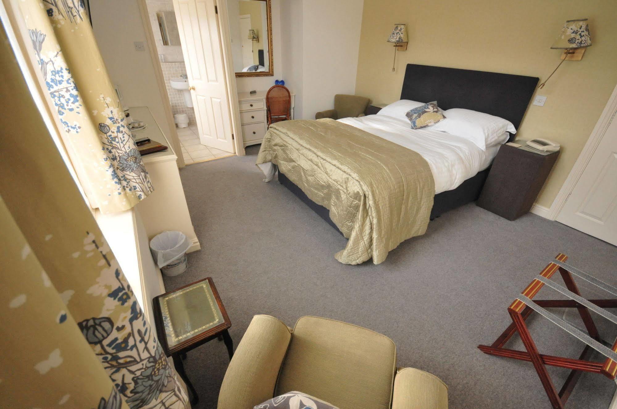 Host & Stay - The Raven Hotel Much Wenlock Exterior photo